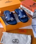Hermès Izmir Green Leather Sandals - Image 3