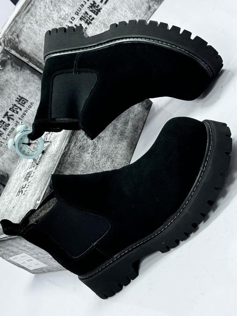 SIMANLAN-Black-Suede-Chelsea-Boots.jpg SIMANLAN Black Suede Chelsea Boots - Image 1
