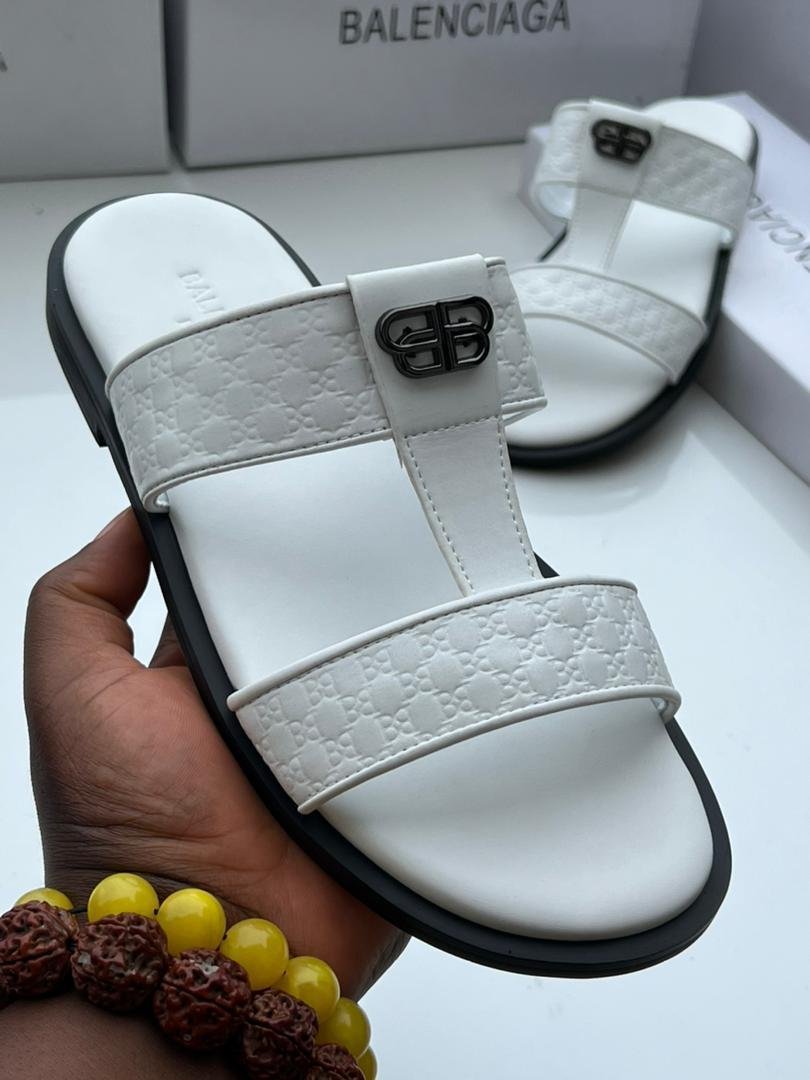 WhatsApp-Image-2026-09-03-at-01.49.40-1.jpeg White Leather Embossed Geometric BB Logo Palm Sandals - Image 1
