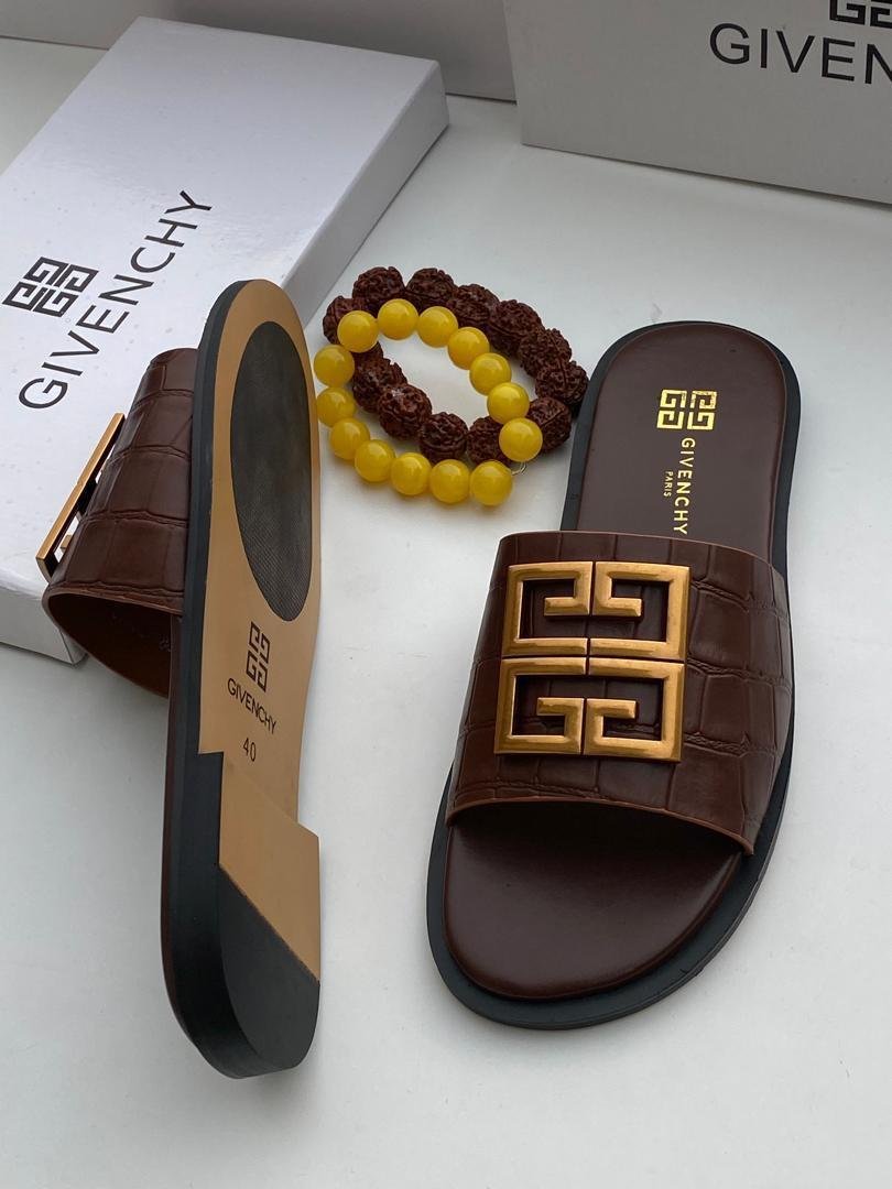 WhatsApp-Image-2026-09-03-at-01.49.46-4.jpeg Brown Crocodile Embossed 4G Logo Slide Sandals - Image 1